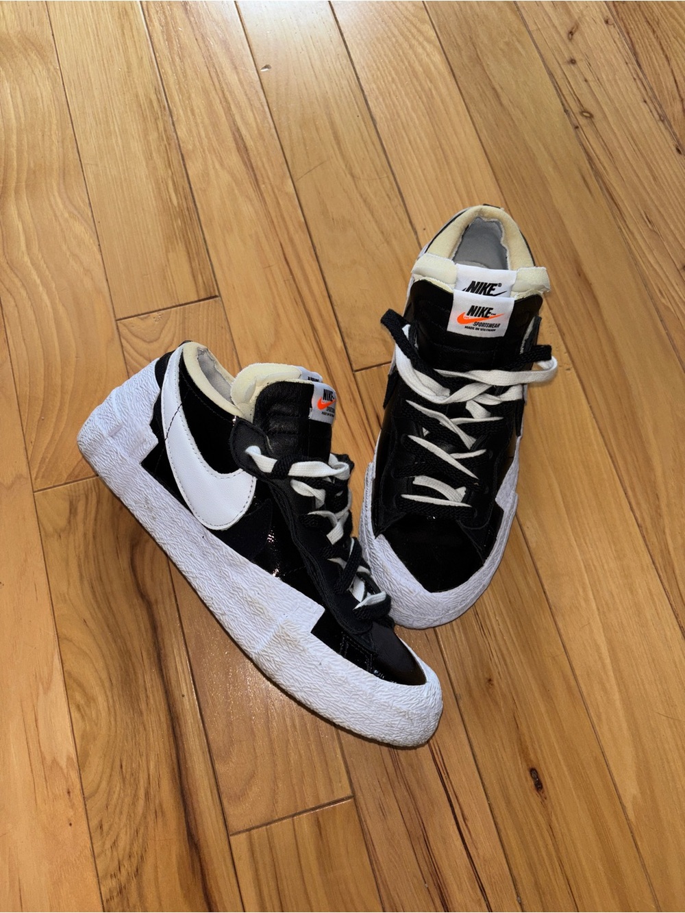 Nike Blazer Low x Sacai Women’s 8 Sneakers